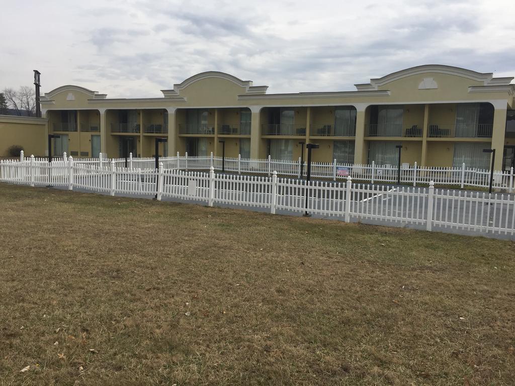 Quality Inn & Suites Danville Exterior foto