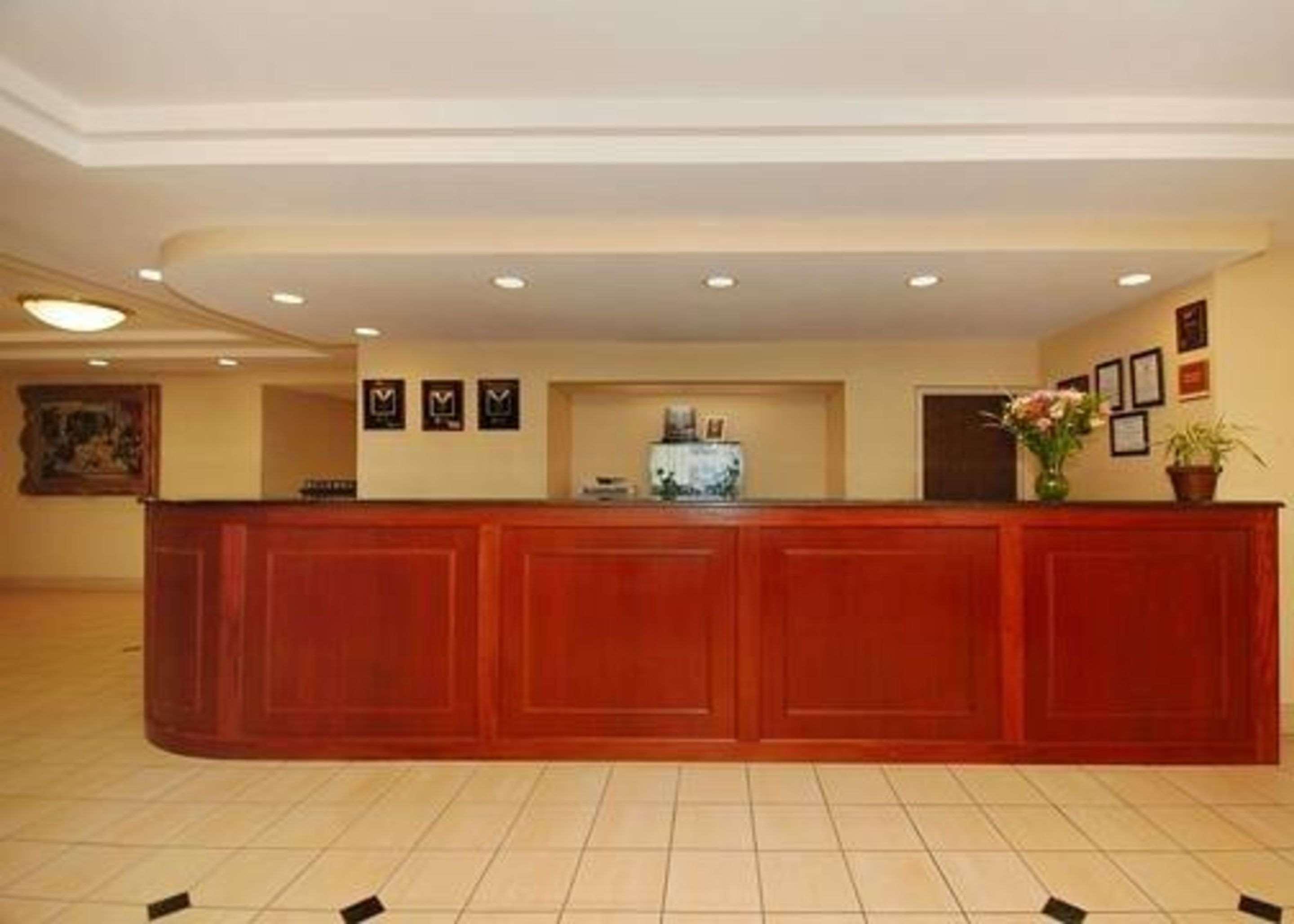 Quality Inn & Suites Danville Exterior foto